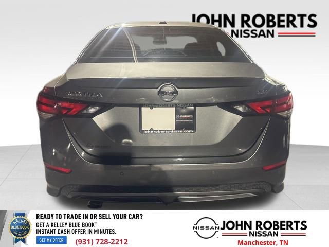 Used 2023 Nissan Sentra SR w/ SR Premium Package image 4