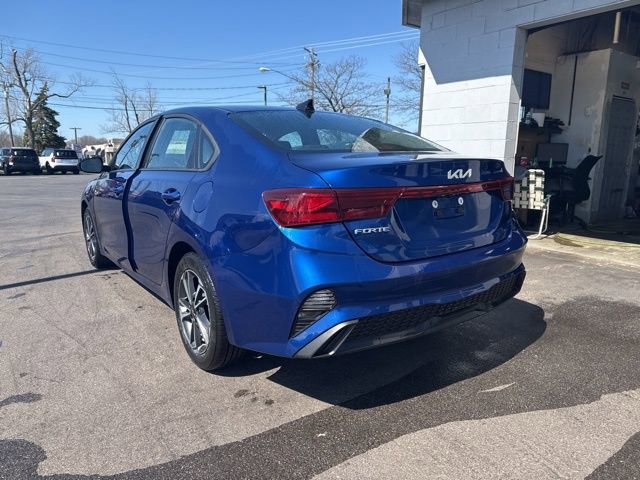 Used 2023 Kia Forte LXS image 4