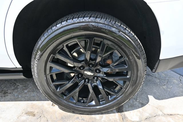 Used 2024 Chevrolet Tahoe High Country AWD/4WD image 13
