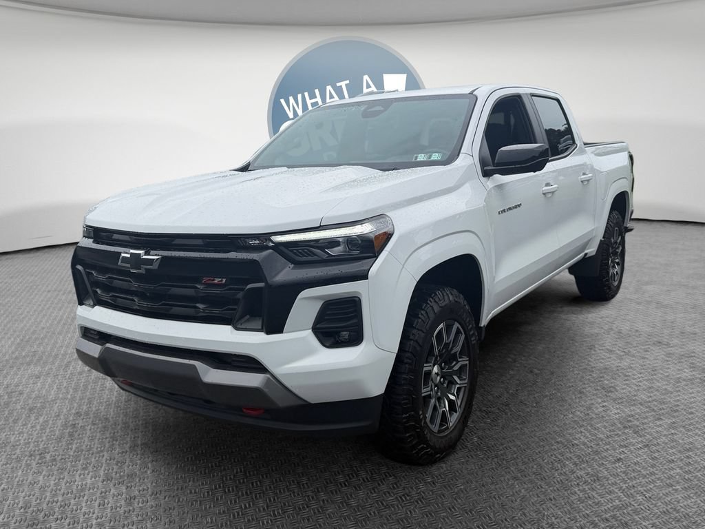 Certified 2024 Chevrolet Colorado Z71 w/ Z71 Convenience Package 2 AWD/4WD image 8