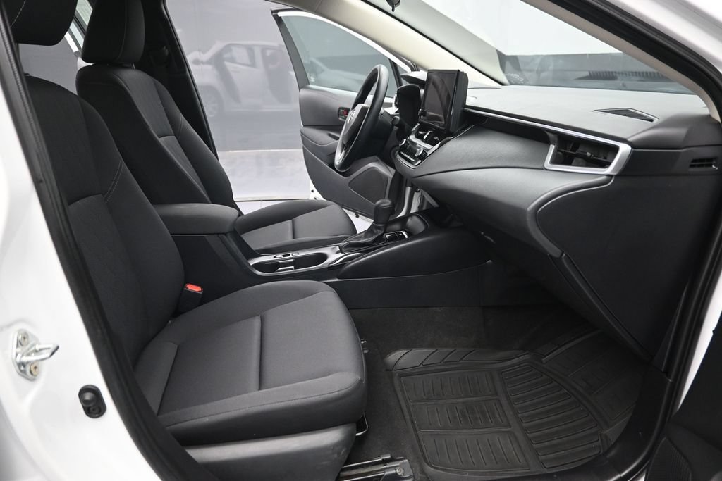 Used 2023 Toyota Corolla LE FWD image 28