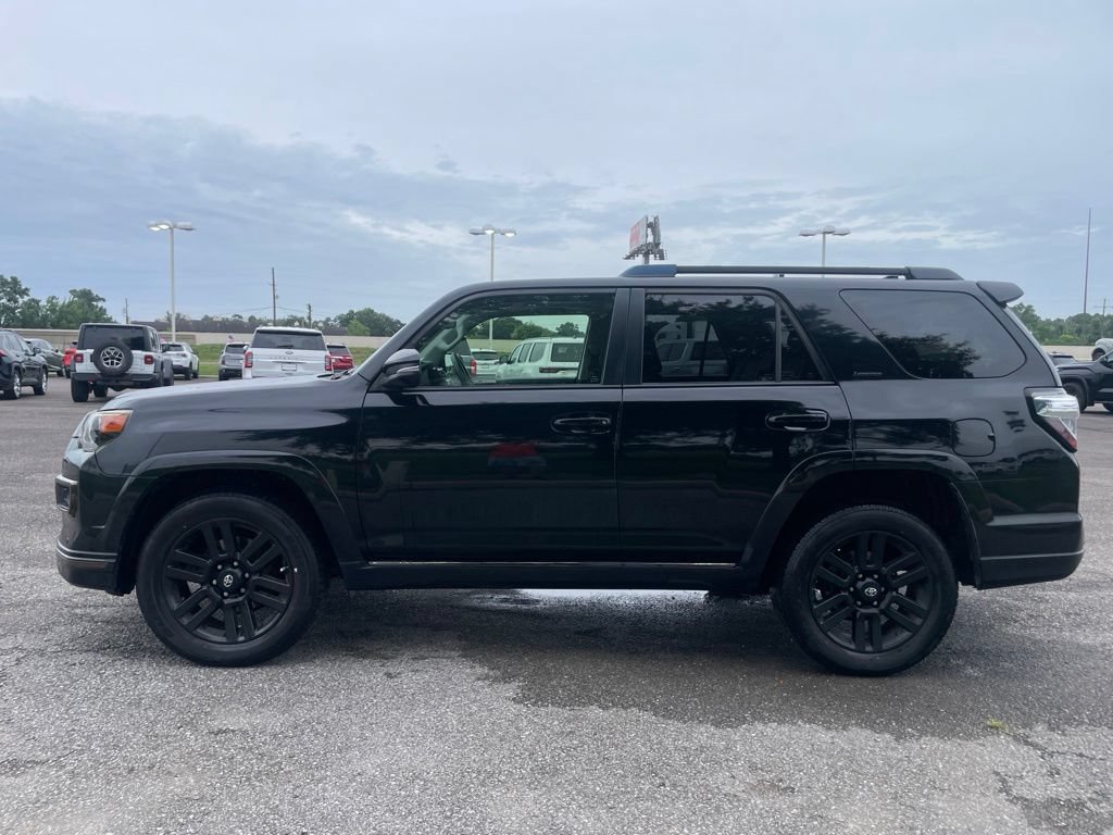 Used 2019 Toyota 4Runner Limited AWD/4WD image 5