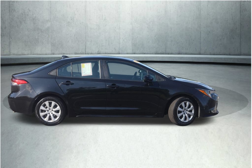 Used 2020 Toyota Corolla LE FWD image 10