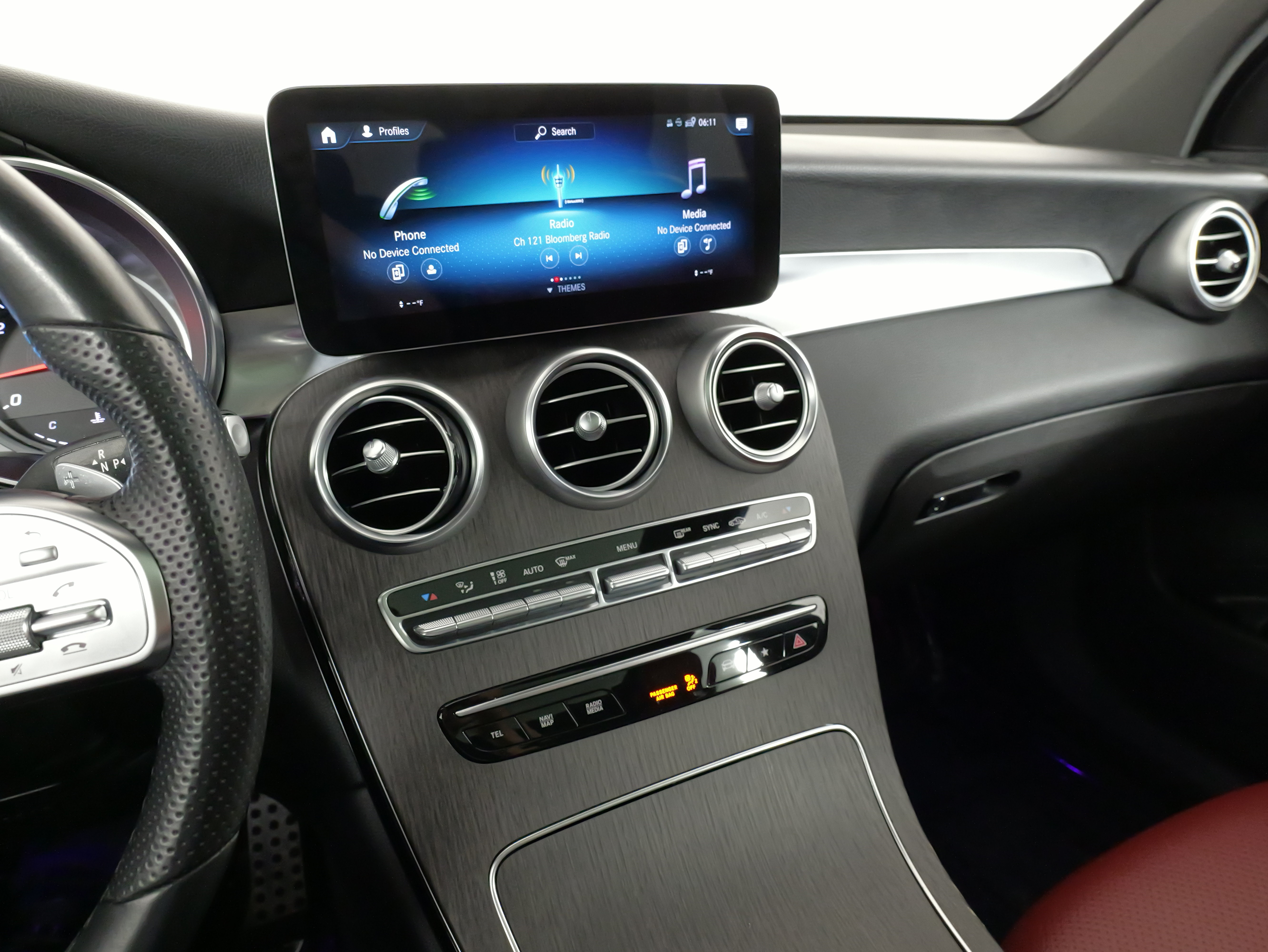 Used 2022 Mercedes-Benz GLC 300 4MATIC image 40