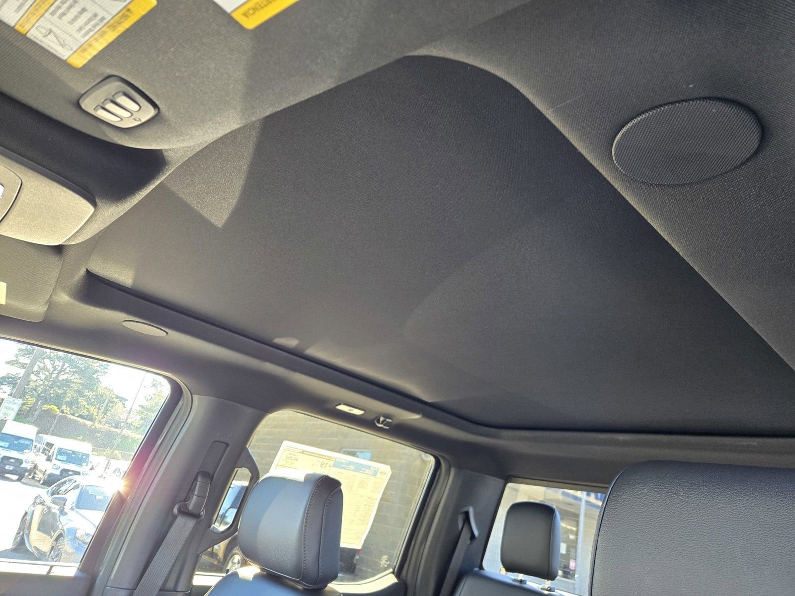 New 2025 Ford F150 Lariat w/ Equipment Group 502A High image 9