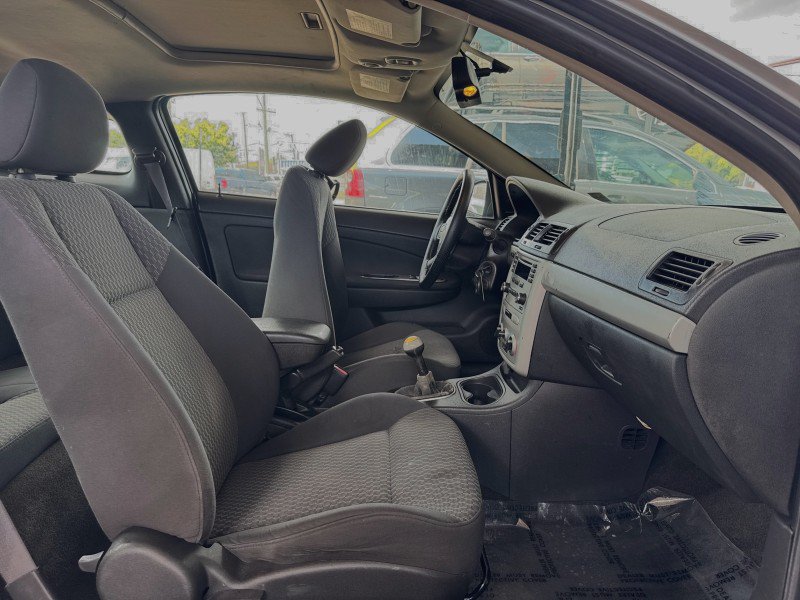 Used 2006 Chevrolet Cobalt LT w/ Preferred Equipment Group FWD image 18