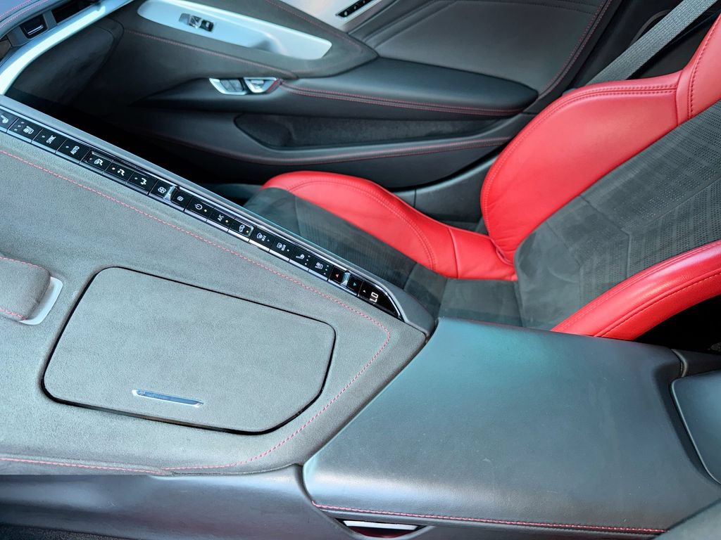 Used 2024 Chevrolet Corvette Z06 RWD image 24