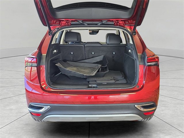 Used 2022 Buick Envision Essence w/ Safety Package image 13