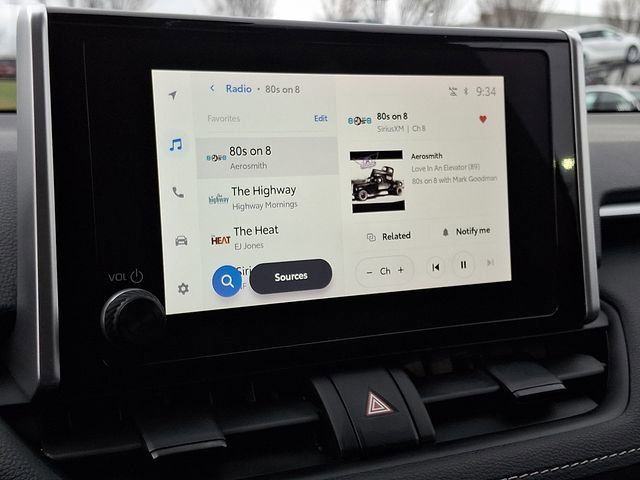 Used 2024 Toyota RAV4 XLE w/ Convenience Package image 17