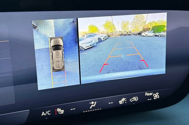 Used 2025 Buick Enclave Preferred FWD image 28