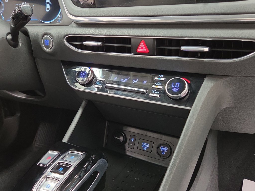 Used 2020 Hyundai Sonata SEL w/ Convenience + Sunroof Package FWD image 15