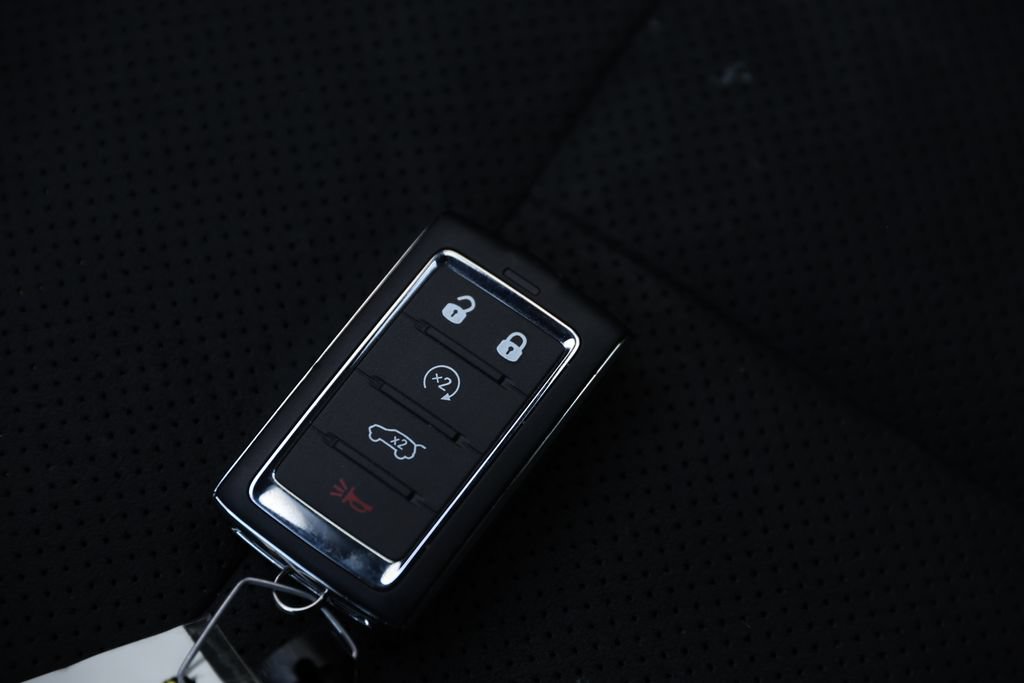 Used 2024 Jeep Grand Cherokee L Altitude AWD/4WD image 35