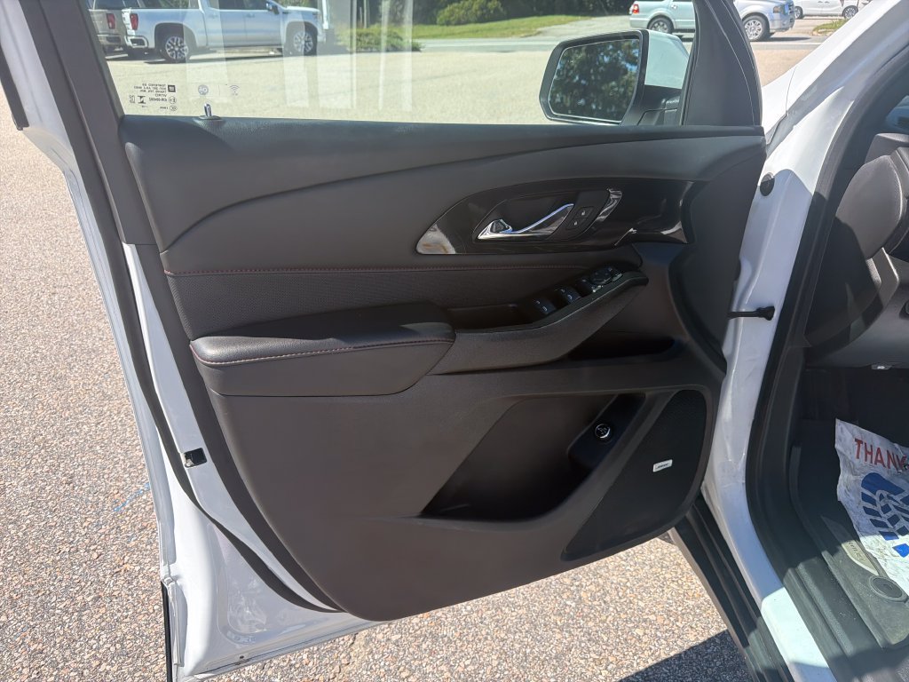 Certified 2023 Chevrolet Traverse RS w/ LPO, Floor Liner Package AWD/4WD image 10