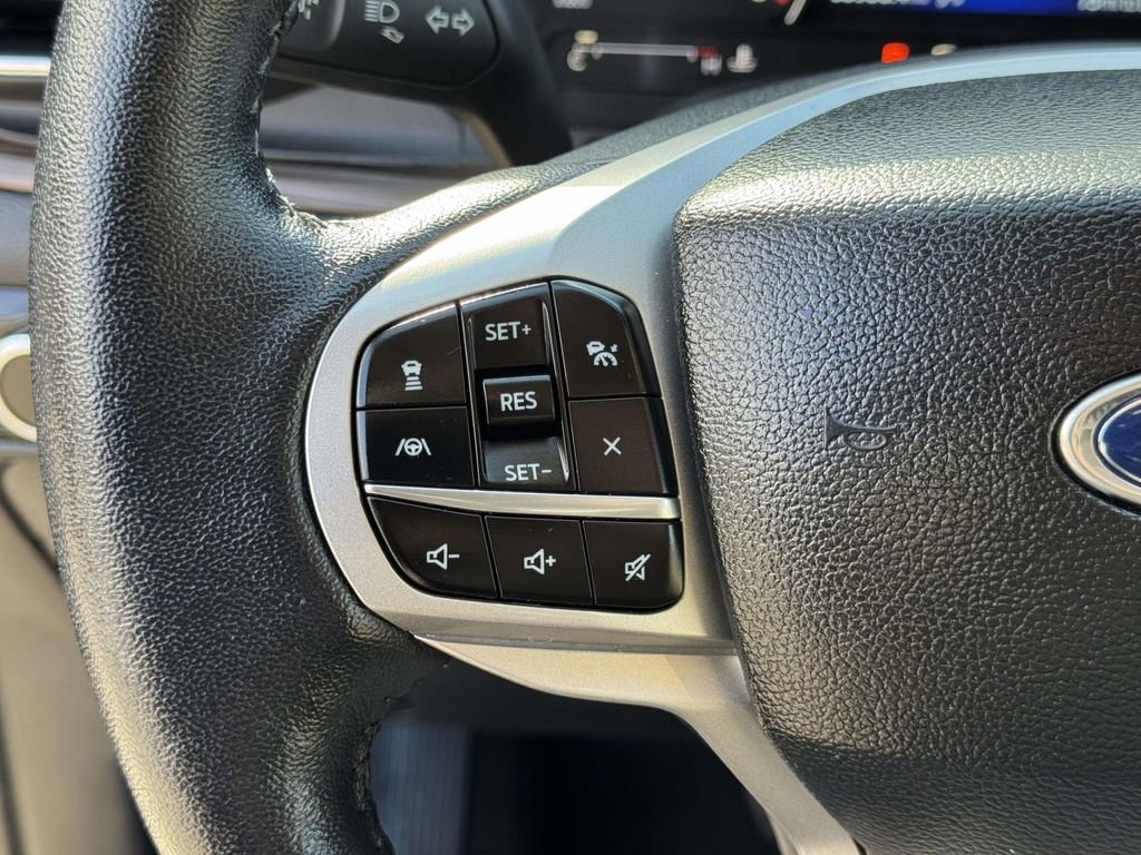 Used 2024 Ford Explorer Limited image 10