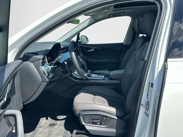 Used 2025 Audi Q7 3.0T Premium Plus AWD/4WD image 16