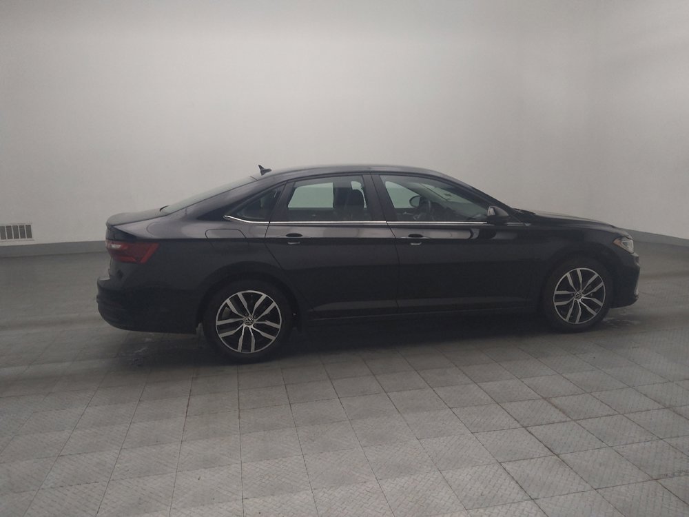 Used 2025 Volkswagen Jetta SE FWD image 10