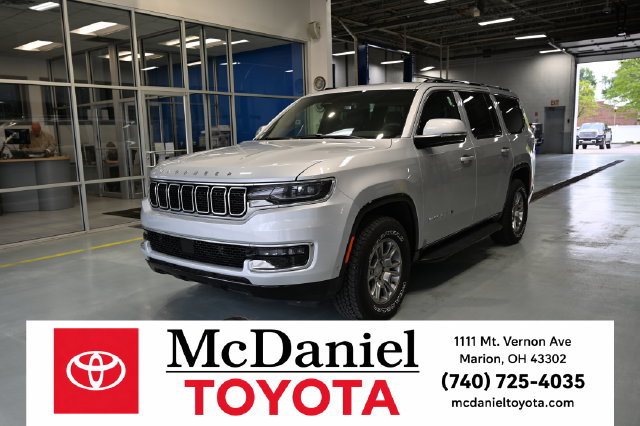 Used 2022 Jeep Wagoneer Series I AWD/4WD image 1