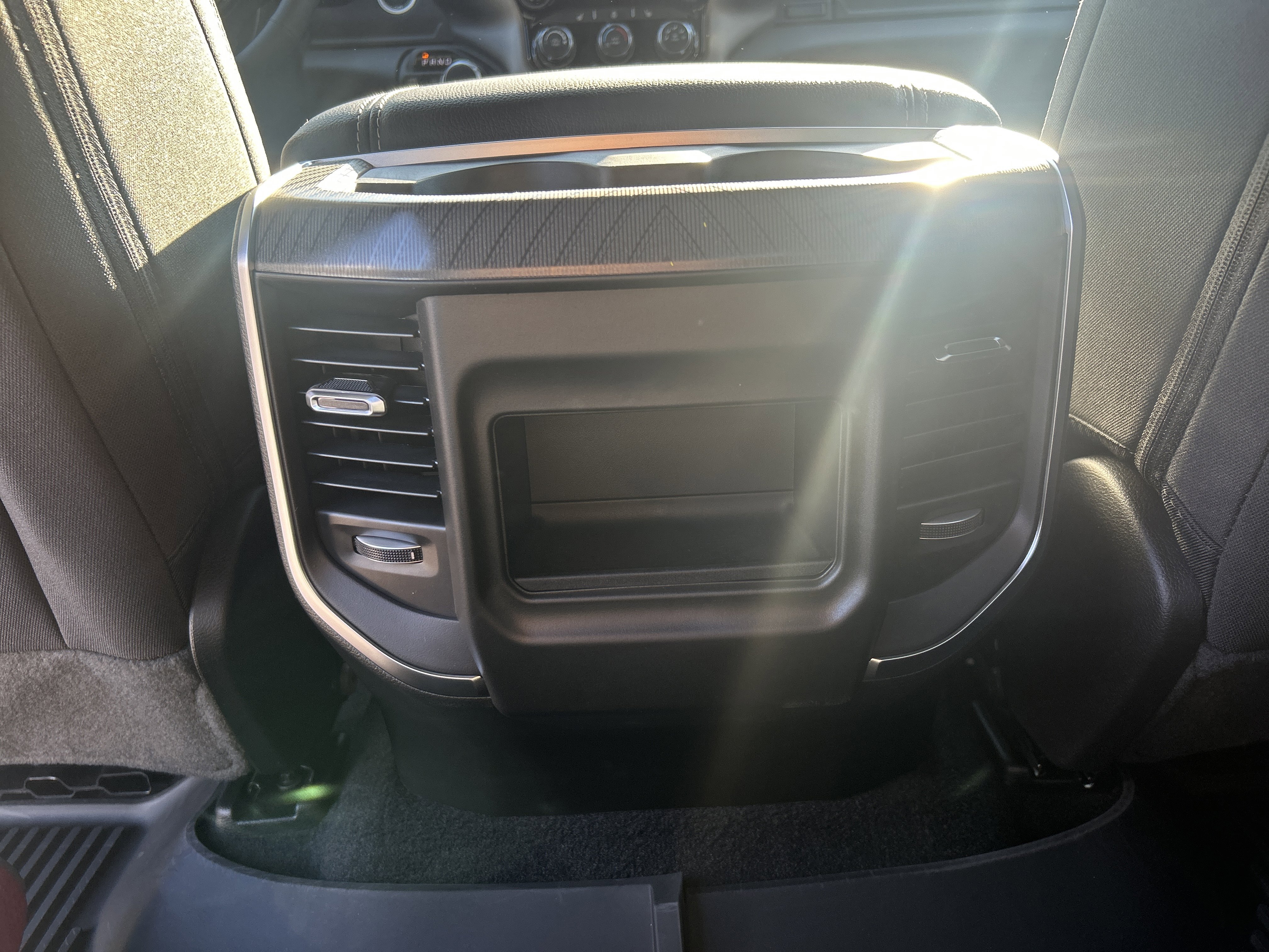 New 2026 RAM 1500 4x4 Crew Cab image 37