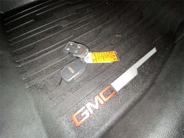 Used 2017 GMC Acadia Denali w/ Technology Package image 31