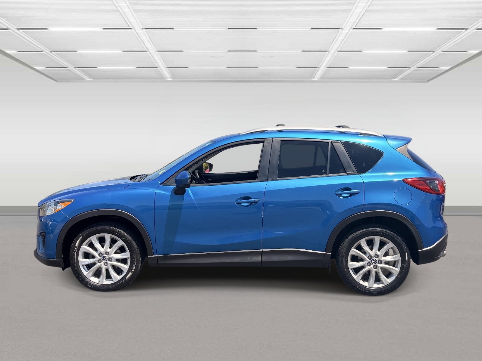 Used 2013 MAZDA CX-5 Grand Touring FWD image 2
