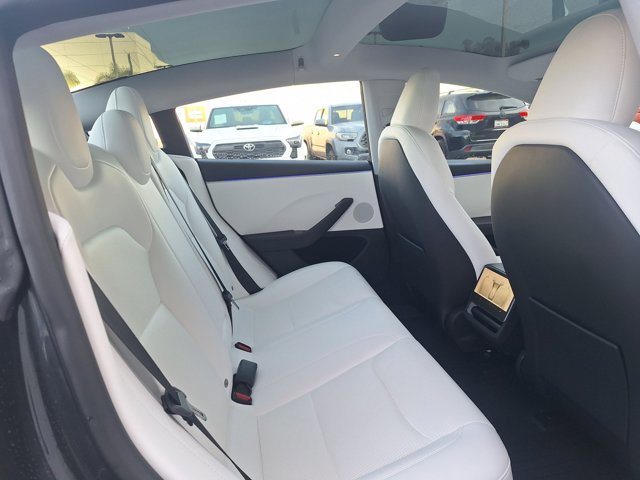 Used 2025 Tesla Model 3 Long Range image 17