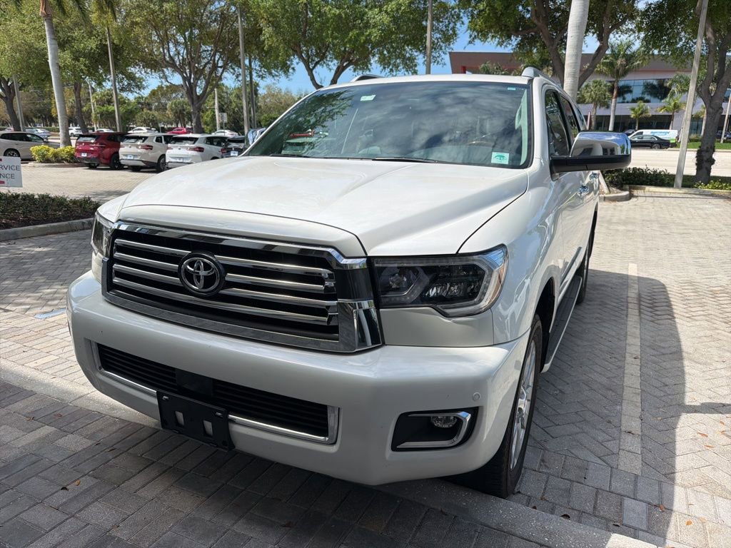 Used 2019 Toyota Sequoia Platinum image 4