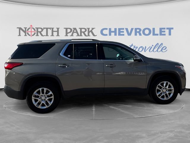 Certified 2018 Chevrolet Traverse LT FWD image 2