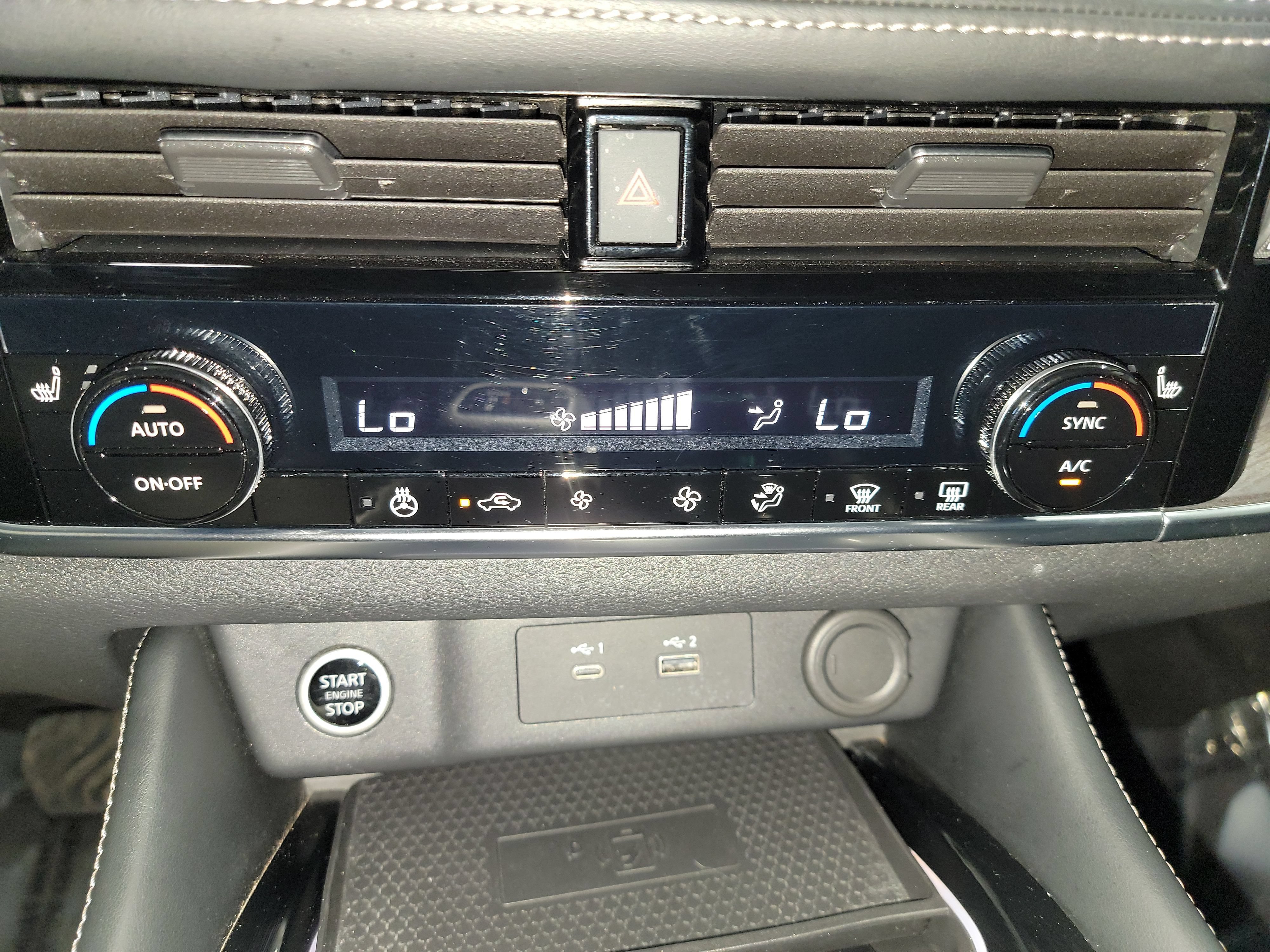 Used 2023 Nissan Rogue Platinum FWD image 21