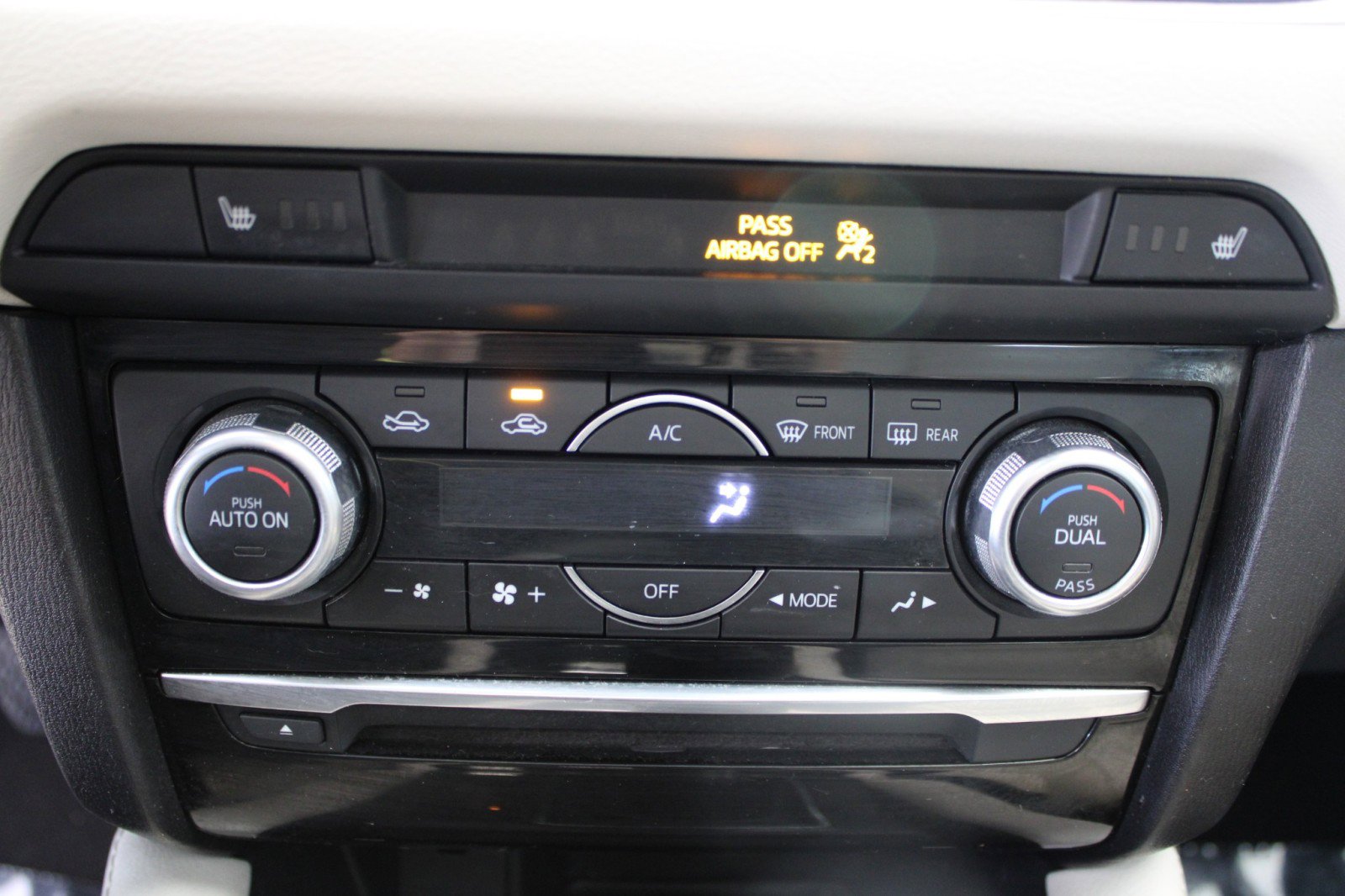 Used 2016 MAZDA MAZDA6 Grand Touring image 16