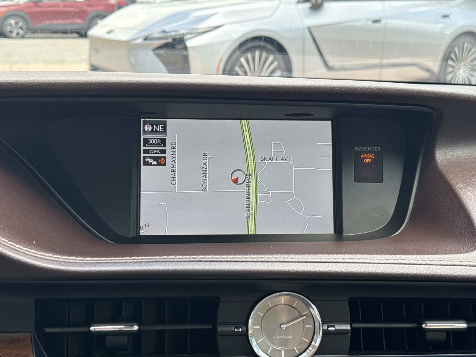 Used 2017 Lexus ES 350 w/ Luxury Package FWD image 23