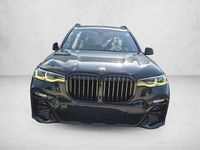 Used 2022 BMW X7 xDrive40i w/ M Sport Package AWD/4WD video 2