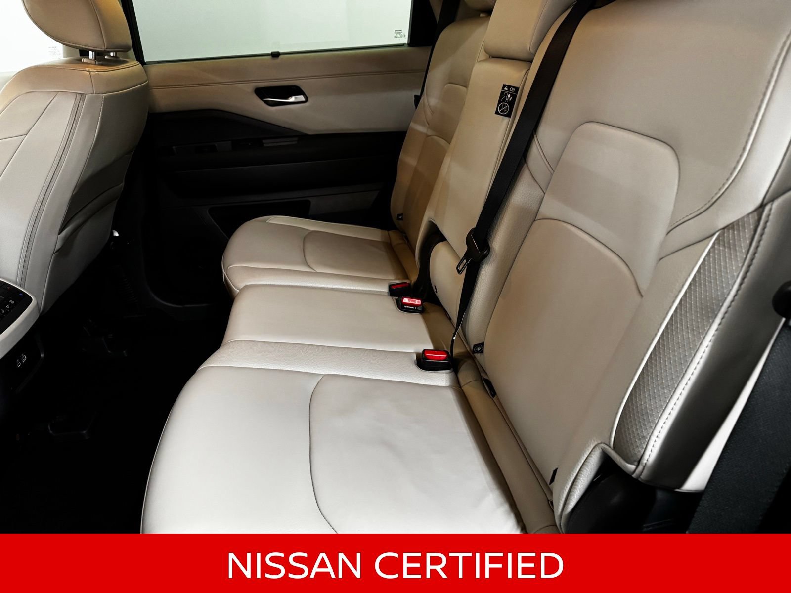 Certified 2025 Nissan Pathfinder SL AWD/4WD image 14