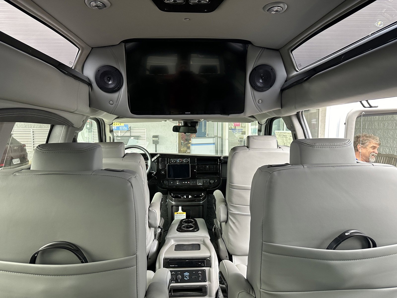 New 2024 Chevrolet Express 2500 Extended image 5