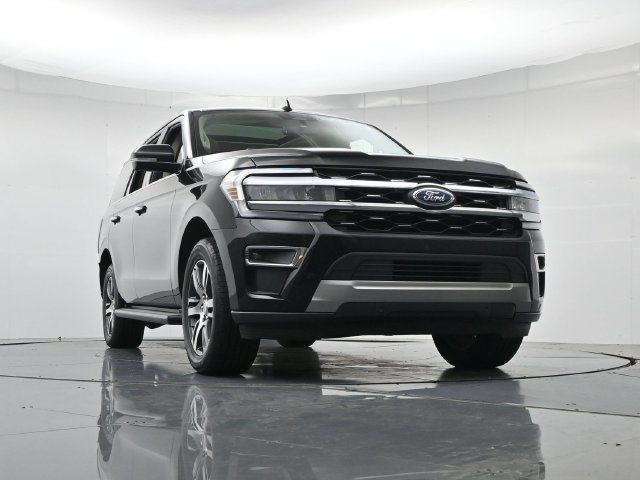 Certified 2024 Ford Expedition Limited RWD image 38