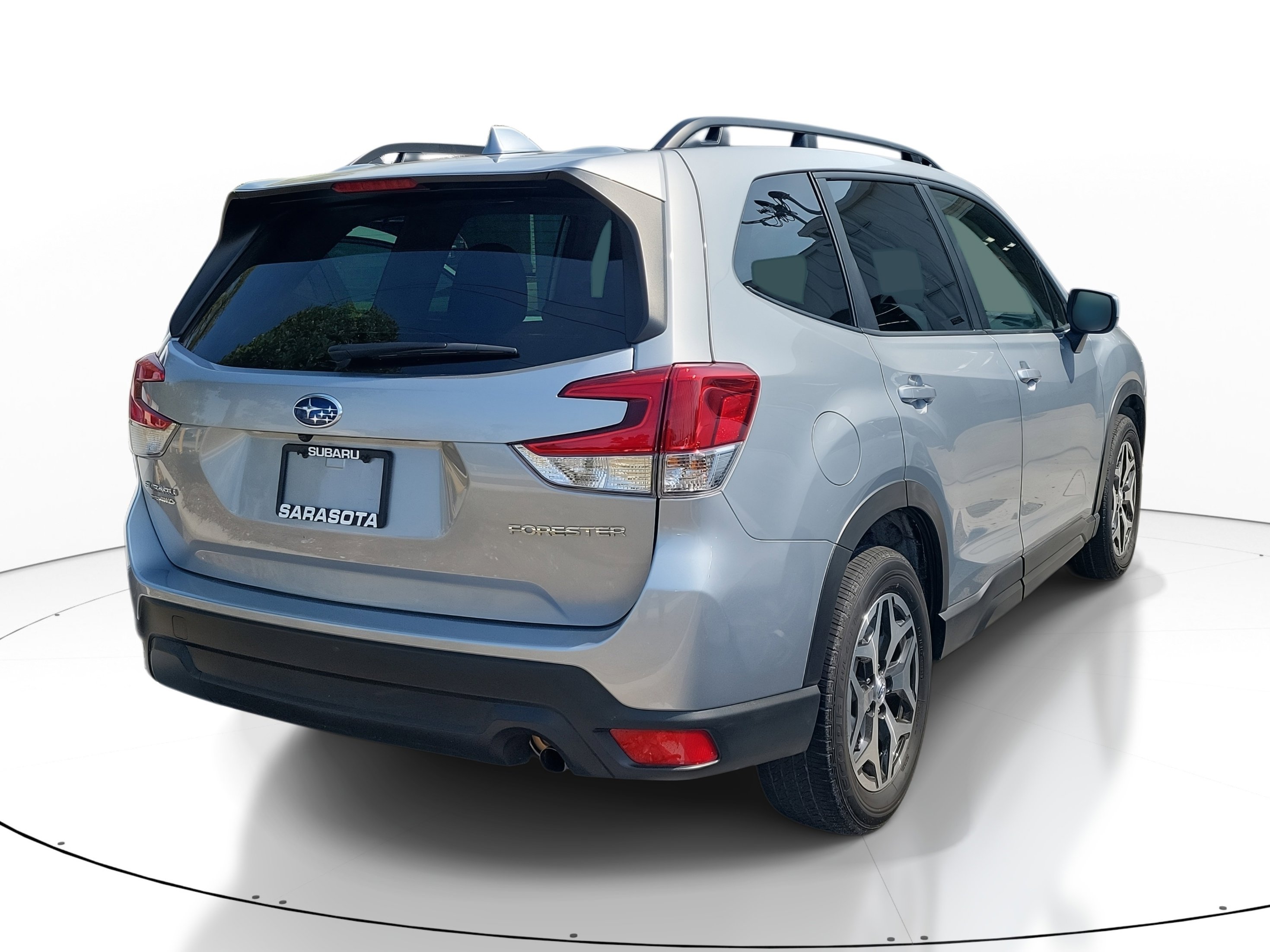 Used 2023 Subaru Forester Premium image 6