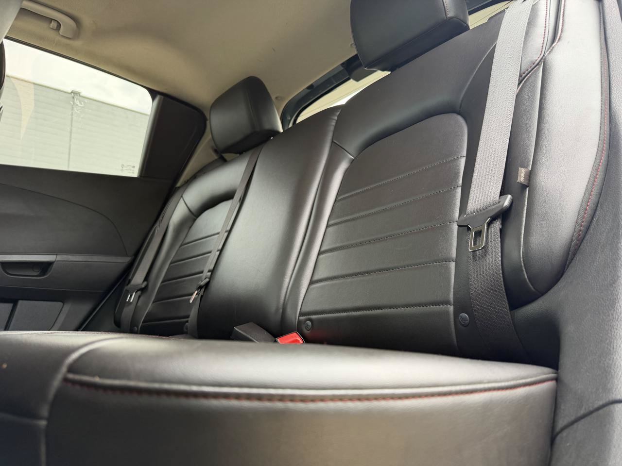Used 2018 Chevrolet Sonic Premier w/ Driver Confidence Package FWD image 9