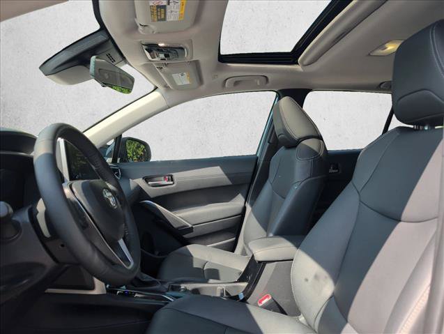 Used 2025 Toyota Corolla Cross XLE w/ Convenience Package AWD/4WD image 14