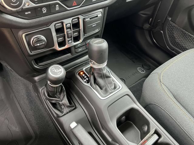 New 2025 Jeep Gladiator Sport AWD/4WD image 23