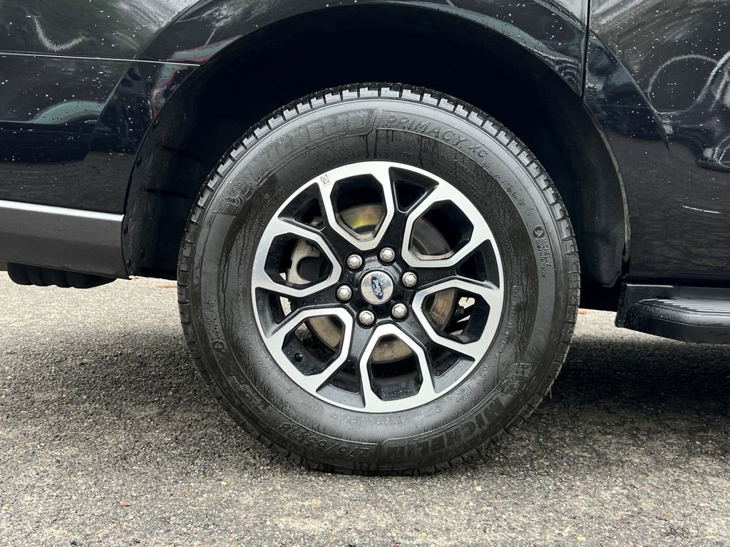 Used 2024 Ford Expedition Max XLT image 9