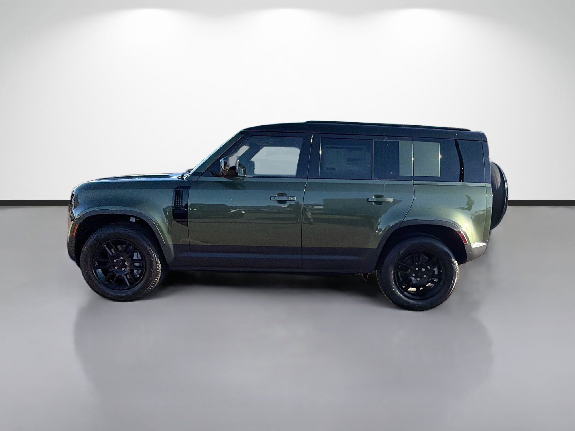 New 2026 Land Rover Defender 110 S image 2