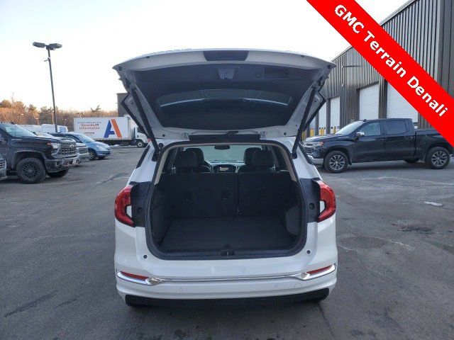 Used 2022 GMC Terrain Denali image 14