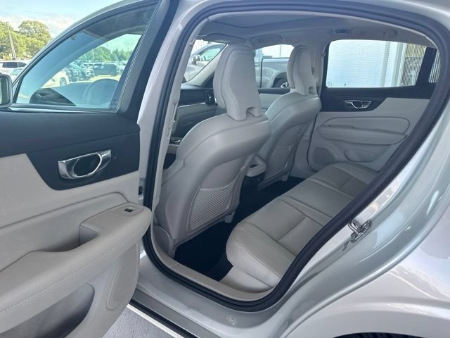 Used 2020 Volvo S60 T6 Momentum AWD/4WD image 27