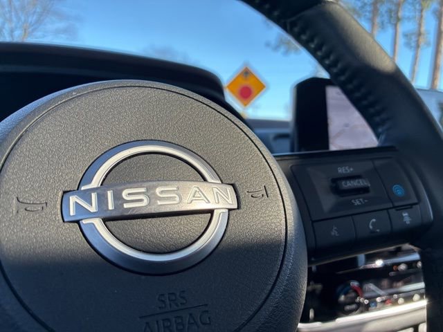 Used 2023 Nissan Rogue SL w/ SL Premium Package image 28