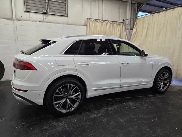 New 2026 Audi Q8 Premium Plus AWD/4WD image 6