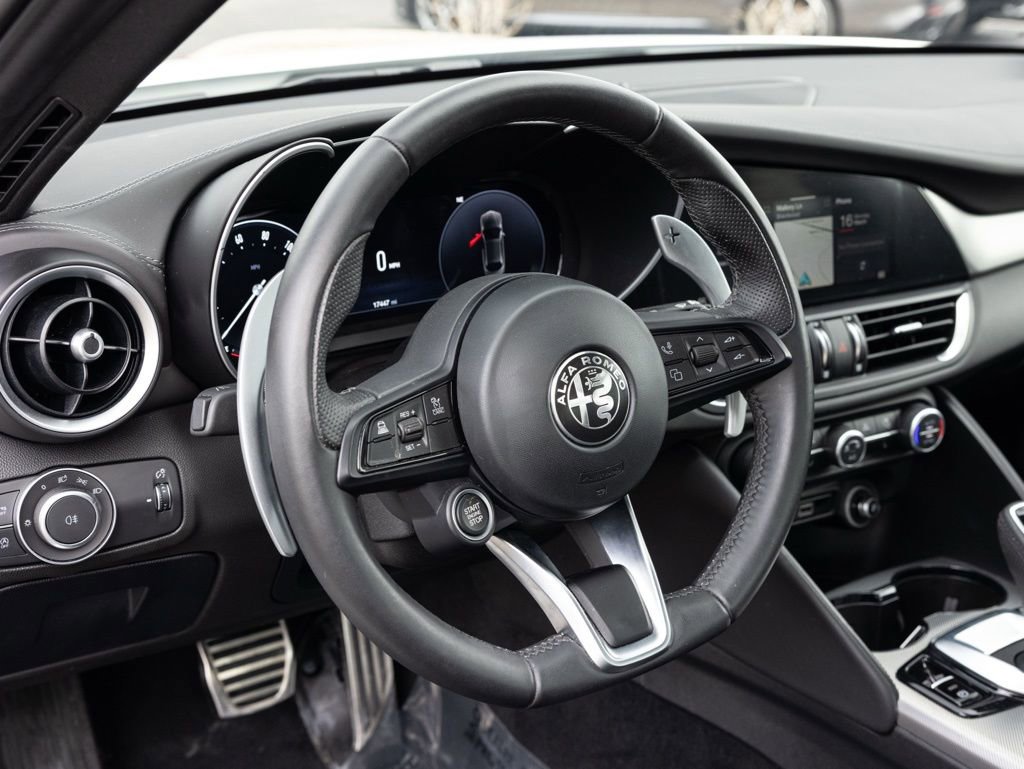 Used 2024 Alfa Romeo Giulia Veloce image 23