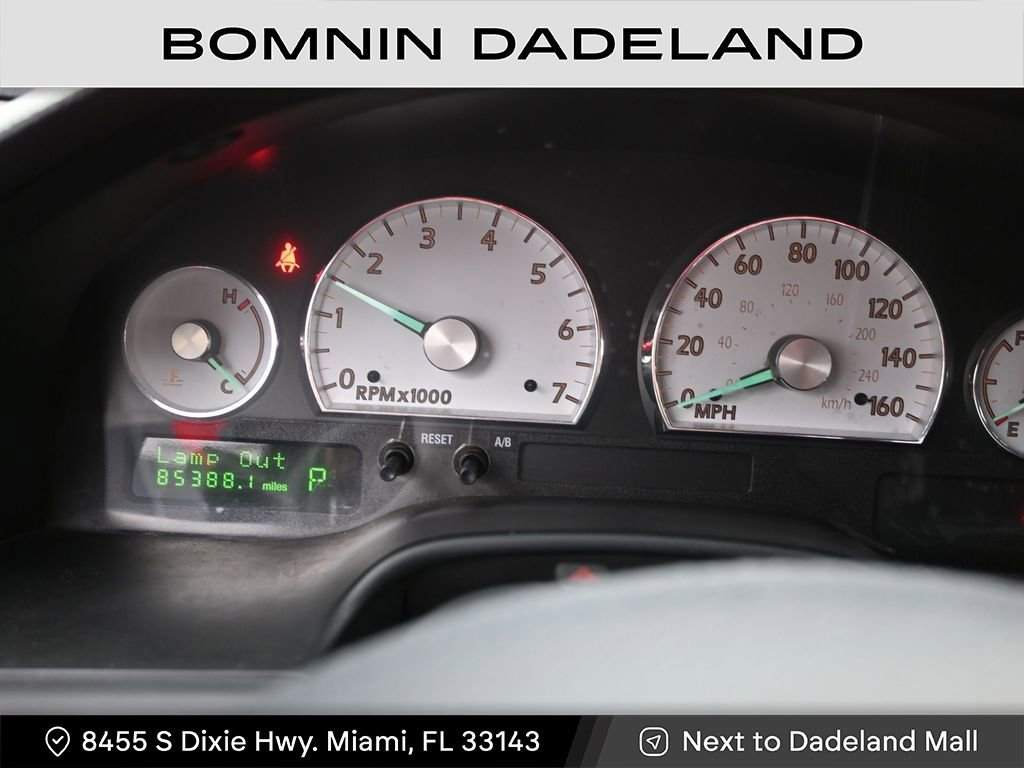 Used 2003 Ford Thunderbird image 13