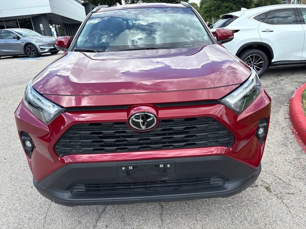 Used 2023 Toyota RAV4 XLE Premium FWD image 8