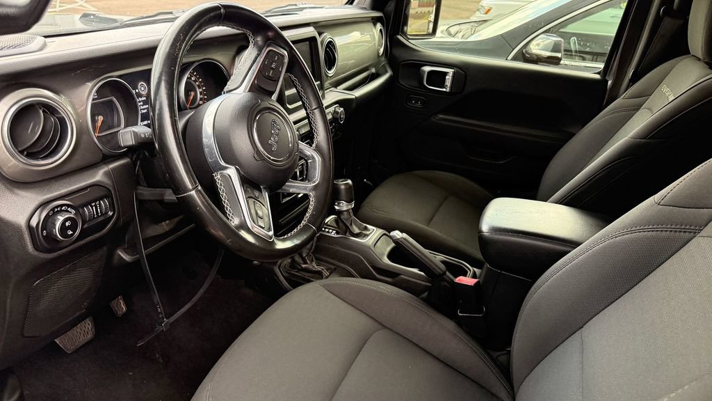 Used 2020 Jeep Gladiator Overland AWD/4WD image 5