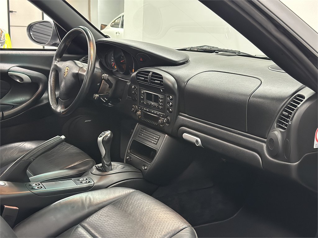 Used 2004 Porsche 911 GT3 RS image 28