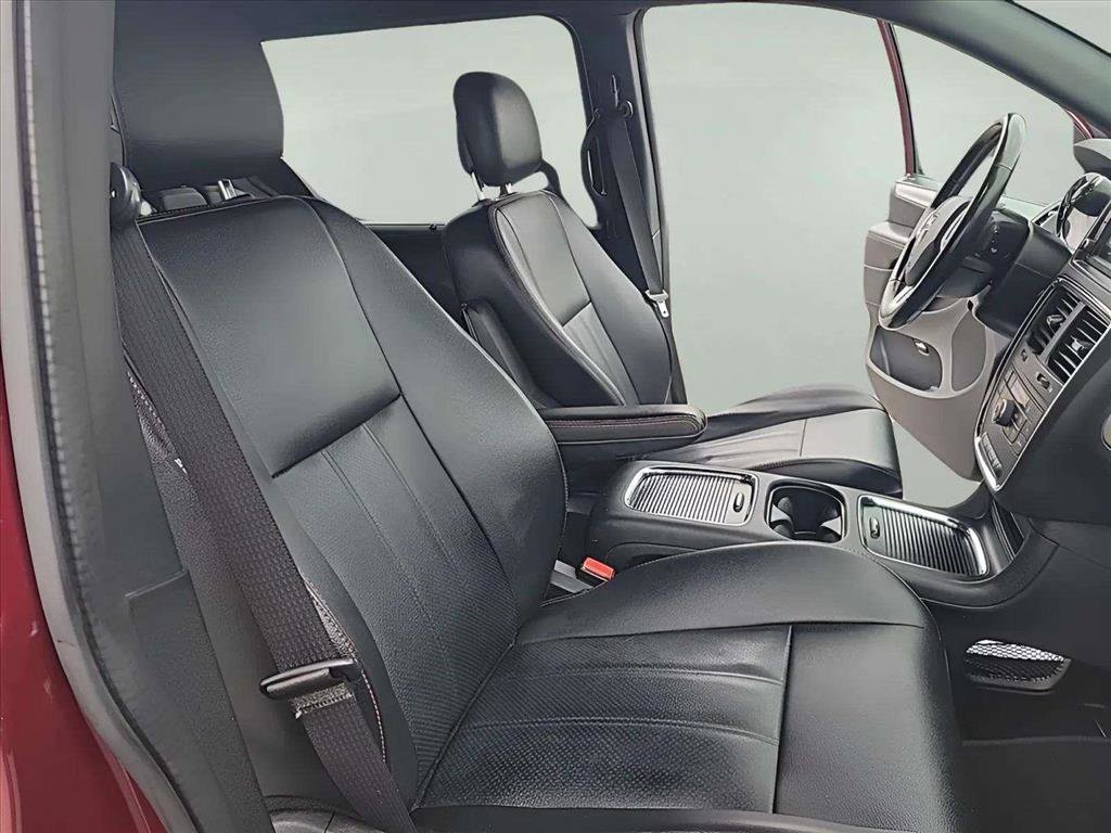 Used 2020 Dodge Grand Caravan GT FWD image 24